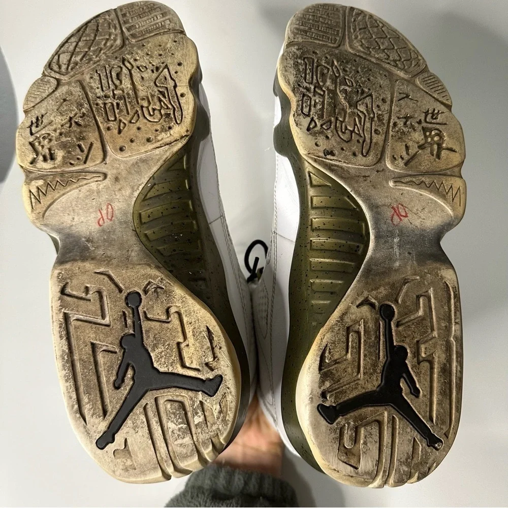 Nike Air Jordan 9’s Statue Sneakers Retro White Gold‎ IX 2015